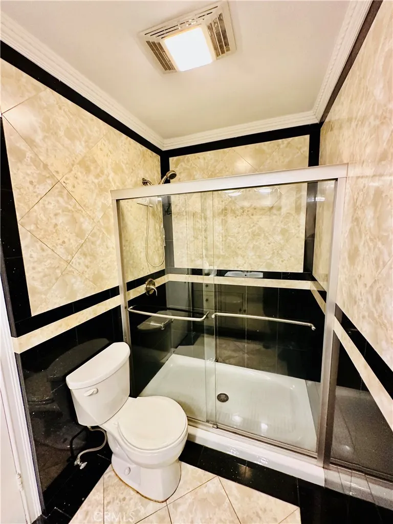 6225 Coldwater Canyon Avenue 117, North Hollywood, California 91606 home-pic-24